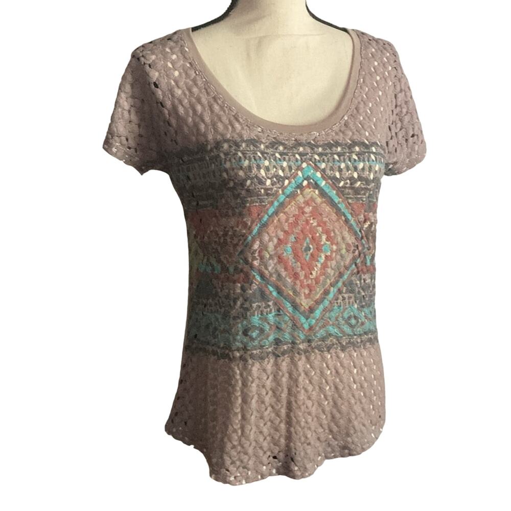 Maurices boho crochet front short sleeve tshirt small